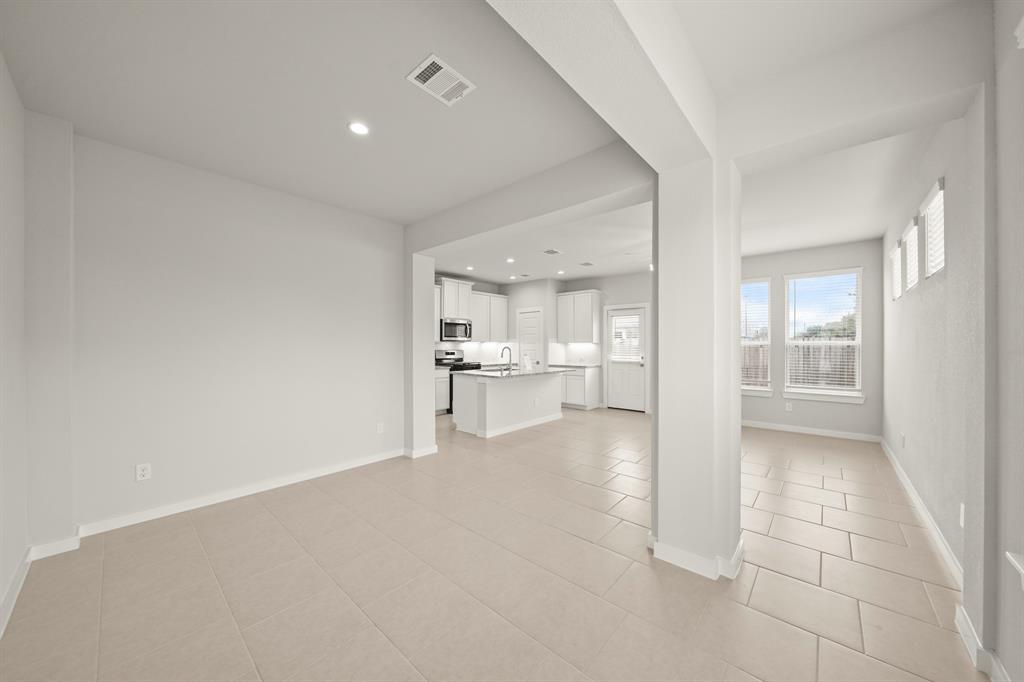 2906 Park Hill Lane, Stafford, Texas image 4