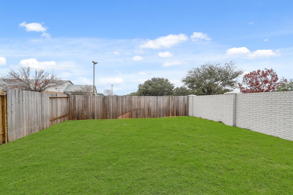 2906 Park Hill Lane, Stafford, Texas image 21