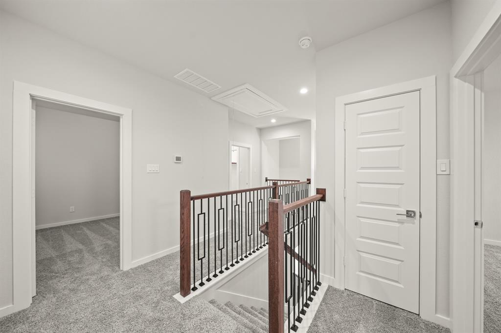 2906 Park Hill Lane, Stafford, Texas image 14