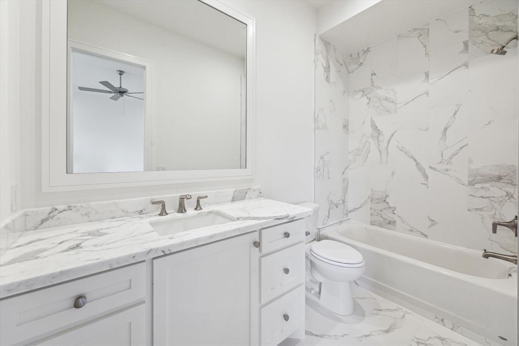 1203 Nantucket Drive, Houston, Texas image 38