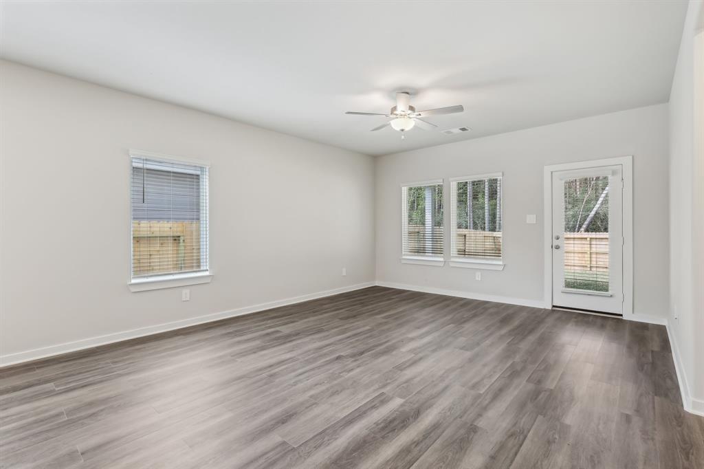 1734 Cayden Oak Lane, Conroe, Texas image 6