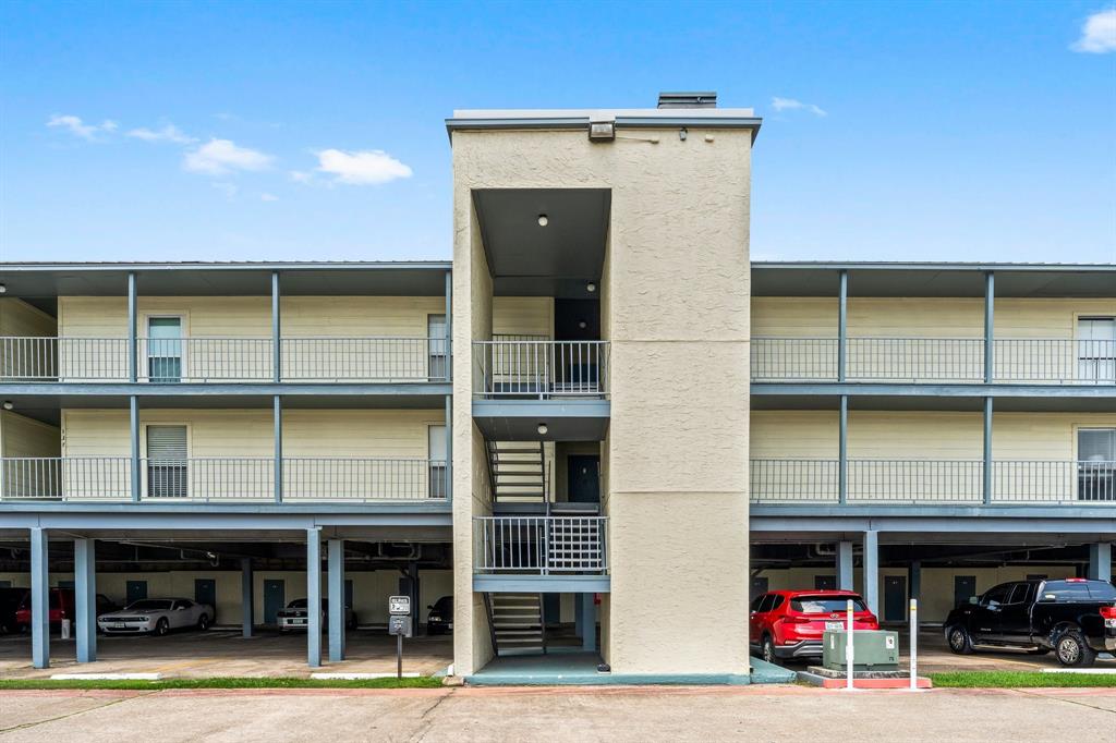 4001 Nasa Parkway 235