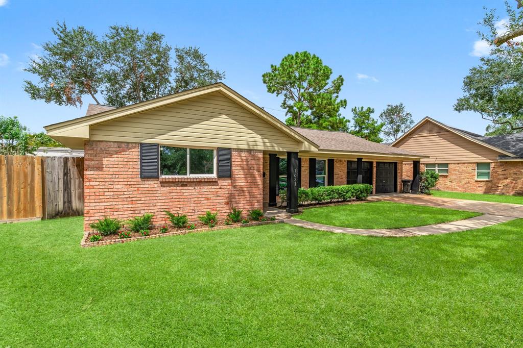 1631 Shadow Bend Drive, Houston, Texas image 4
