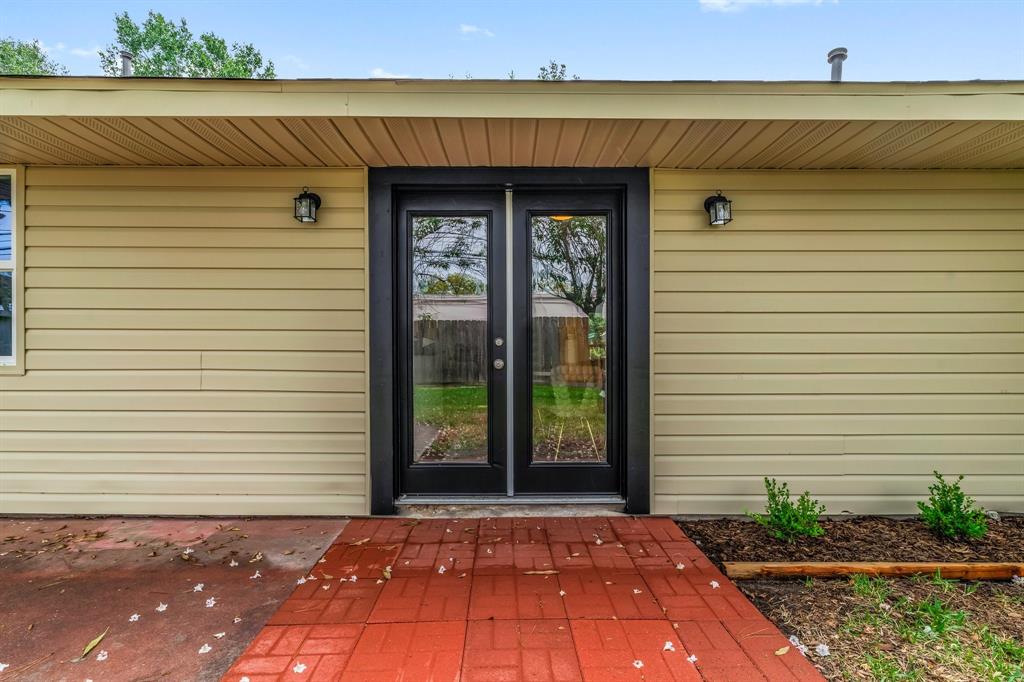 1631 Shadow Bend Drive, Houston, Texas image 32