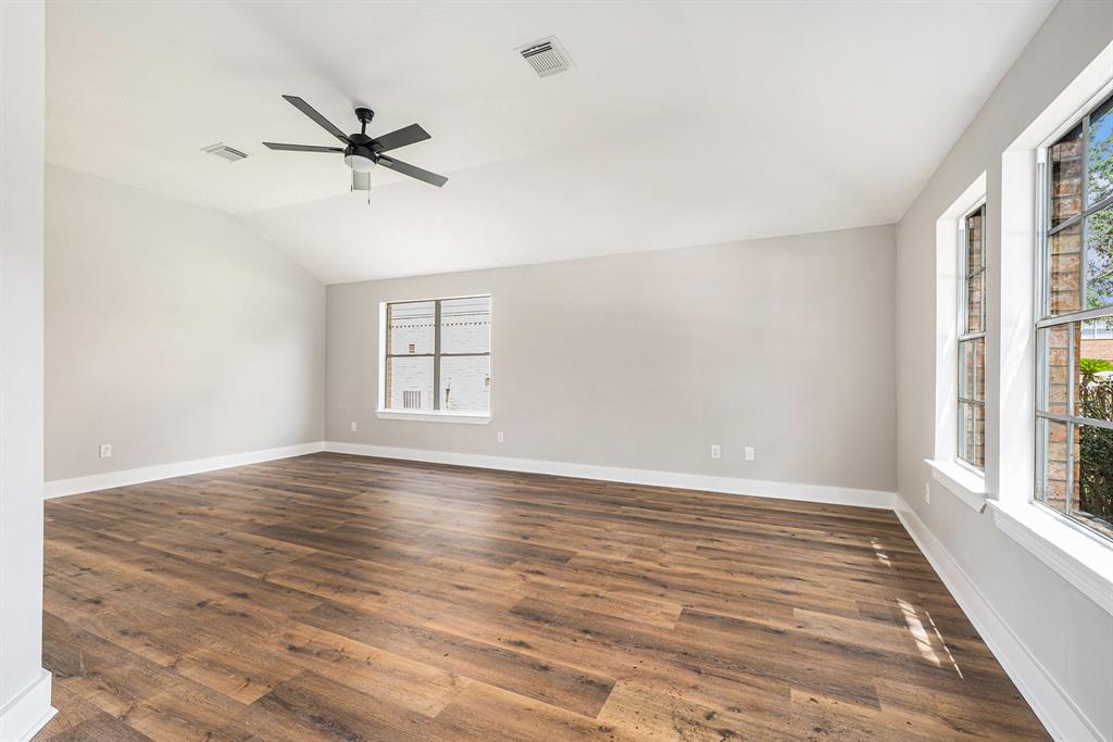 2204 Ames Street, Pearland, Texas image 5