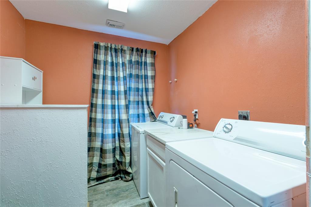 1020 2nd Street, Hempstead, Texas image 23