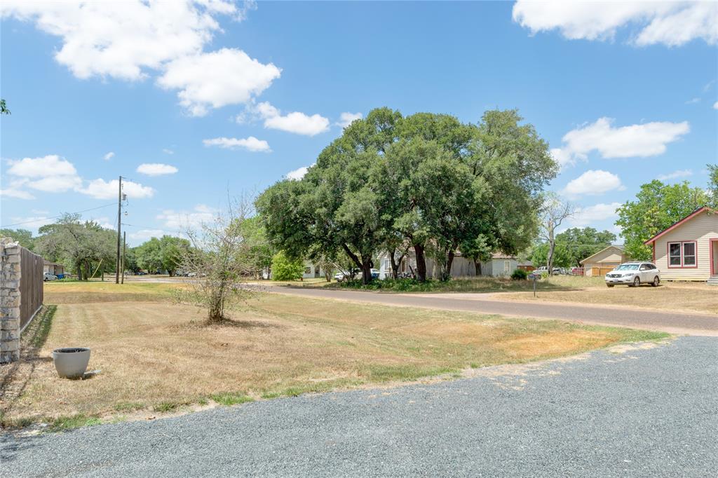 1020 2nd Street, Hempstead, Texas image 36