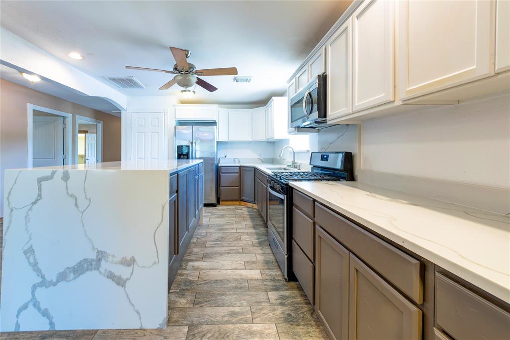 1020 2nd Street, Hempstead, Texas image 10