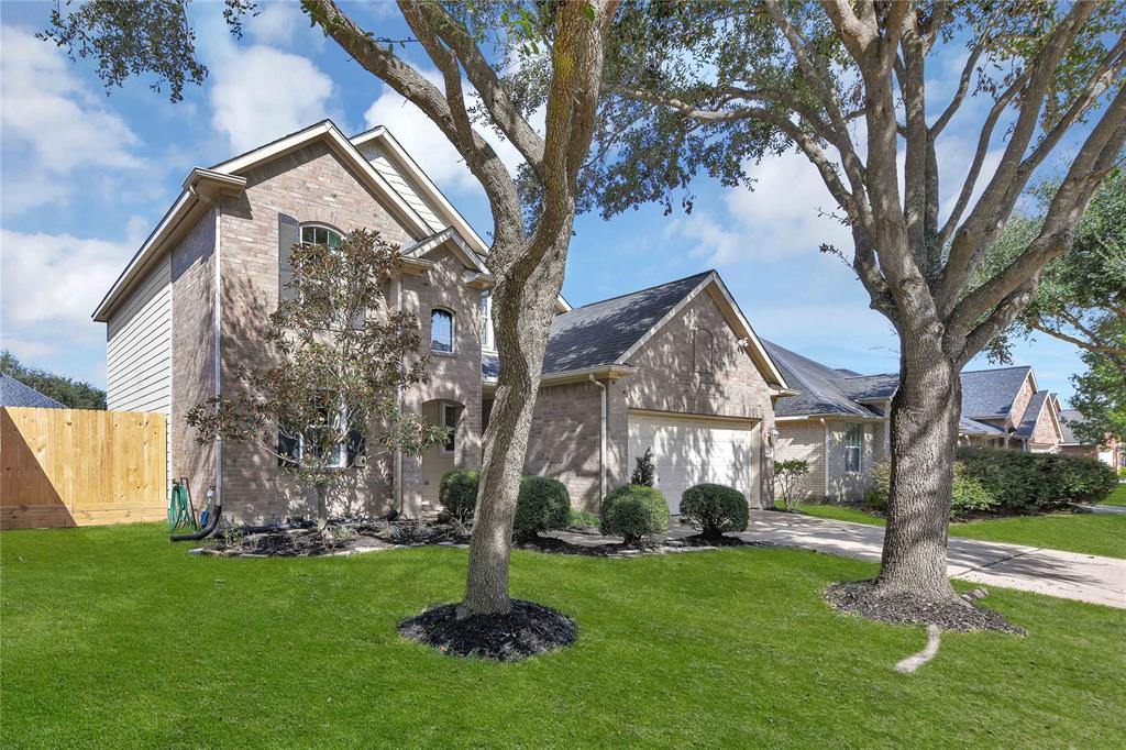 19106 Spring Meadows Lane, Richmond, Texas image 1