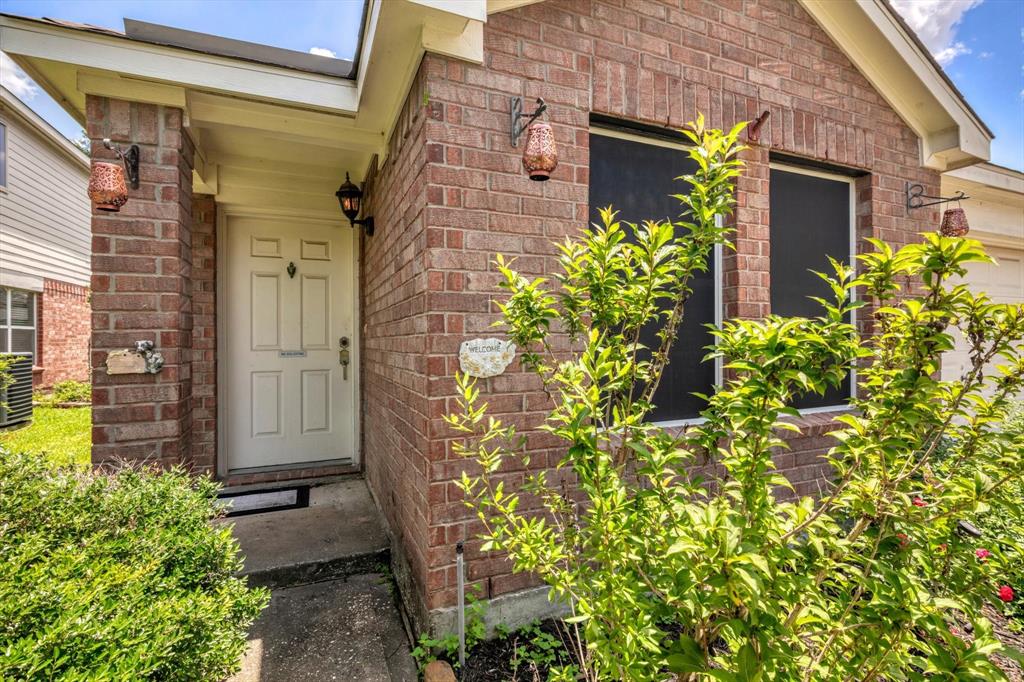 18422 Atascocita Meadows Drive, Humble, Texas image 2
