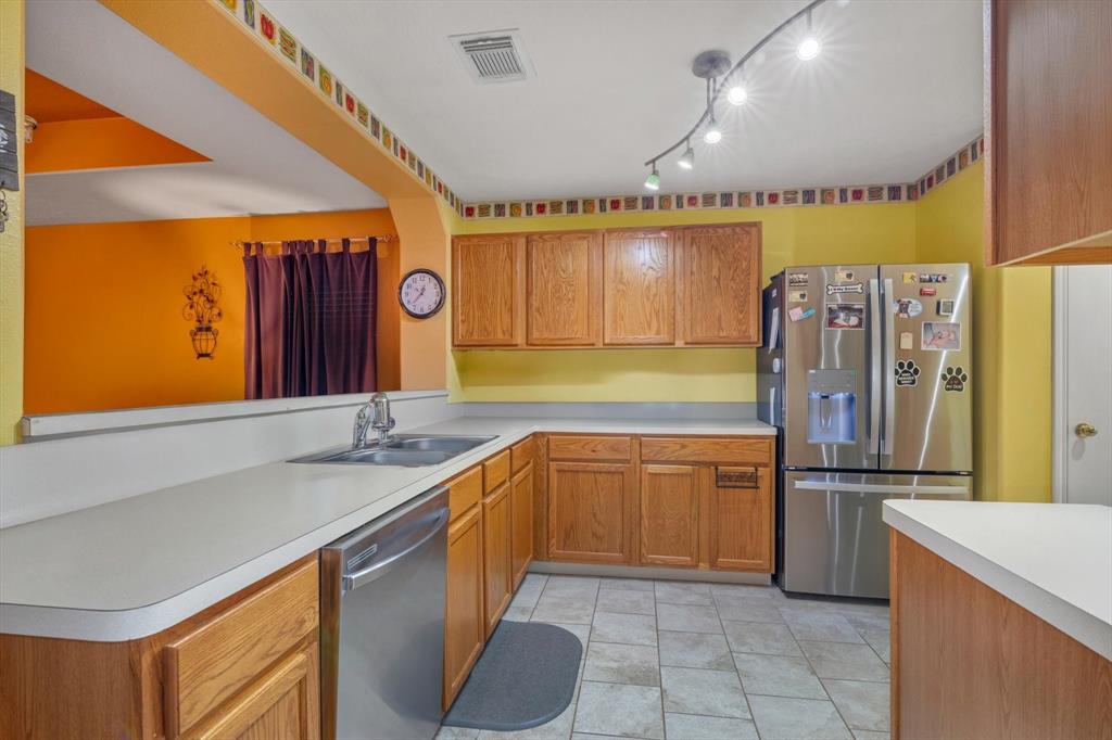 18422 Atascocita Meadows Drive, Humble, Texas image 10