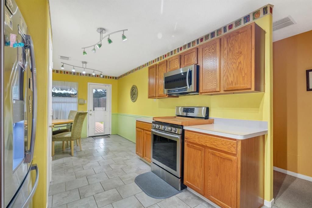 18422 Atascocita Meadows Drive, Humble, Texas image 9