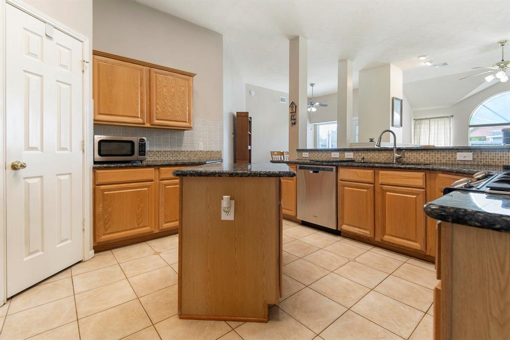 8822 Wilbarger Circle, Houston, Texas image 8