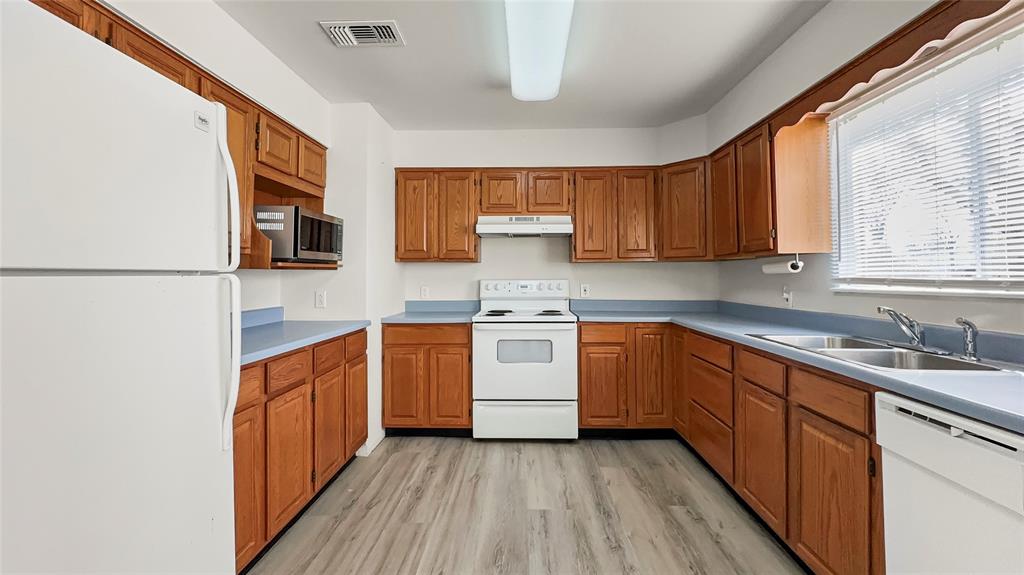 77 Westlake Road, Trinity, Texas image 6