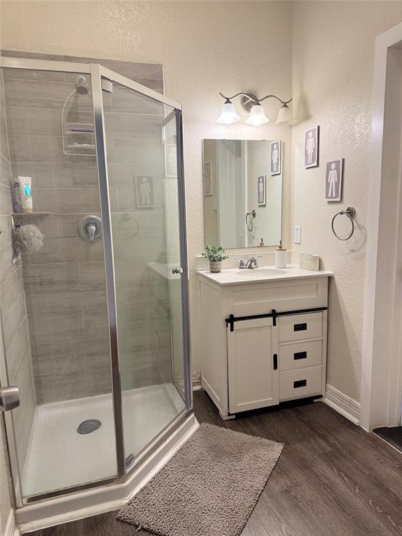 200 E Saint Charles Street, Weimar, Texas image 19