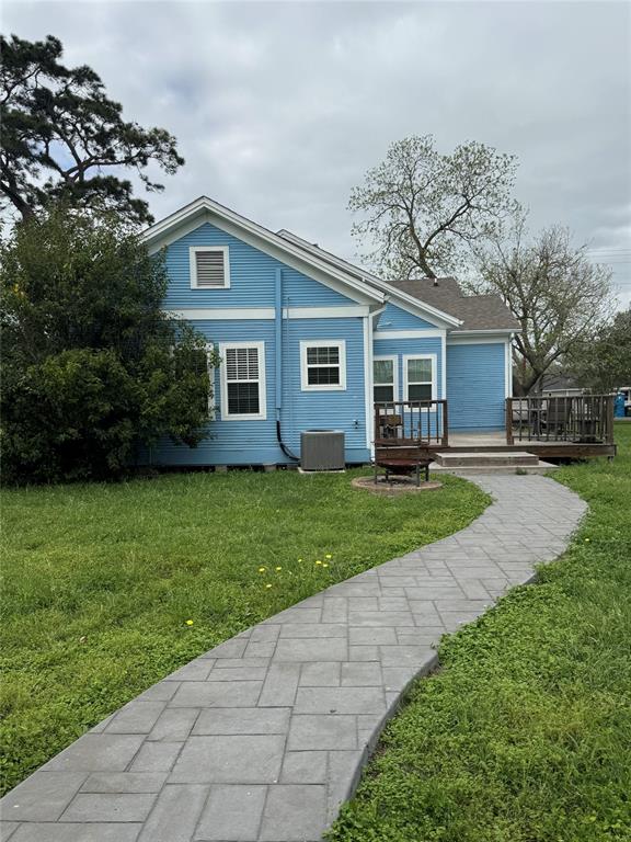 200 E Saint Charles Street, Weimar, Texas image 21