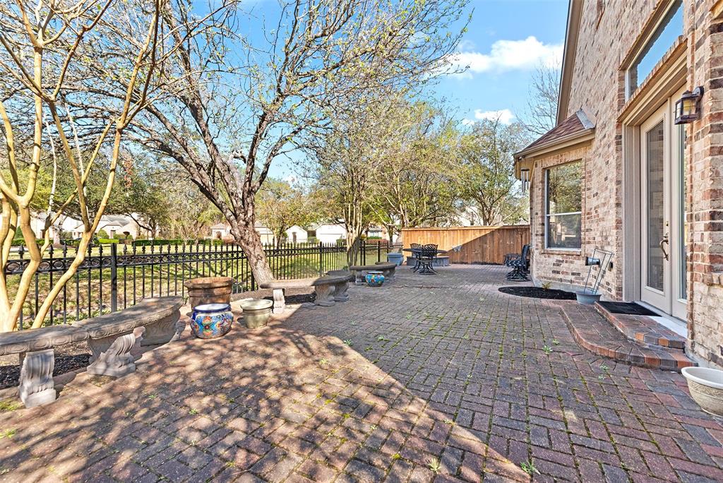 1315 Avon Way, Houston, Texas image 24