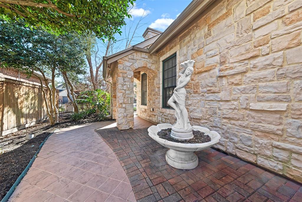 1315 Avon Way, Houston, Texas image 27
