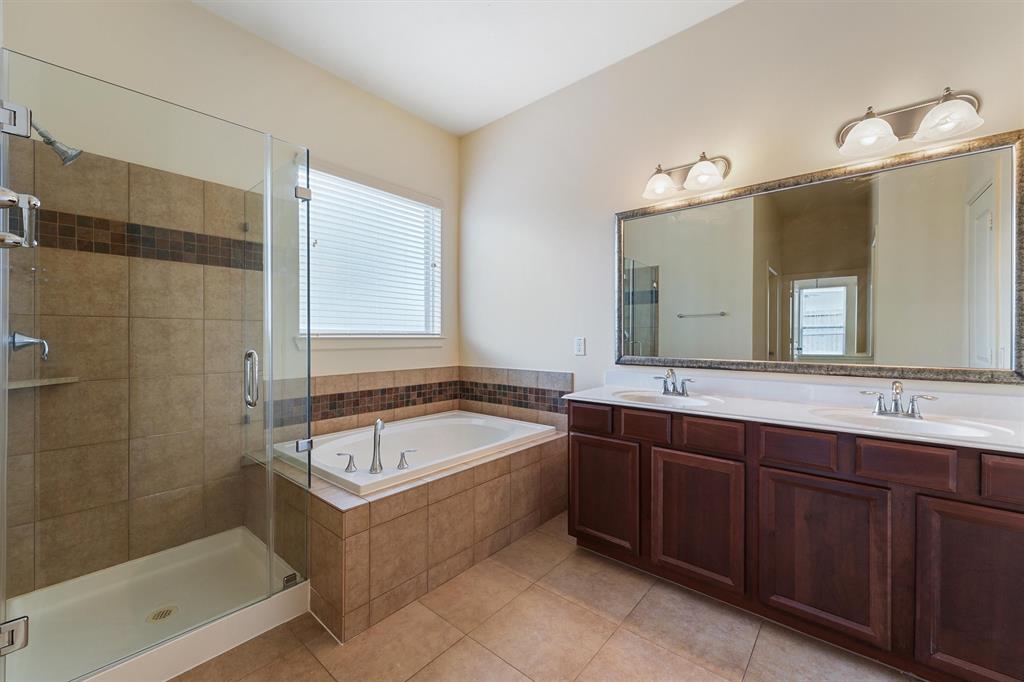 3635 Sunlight Hill Lane, Spring, Texas image 15