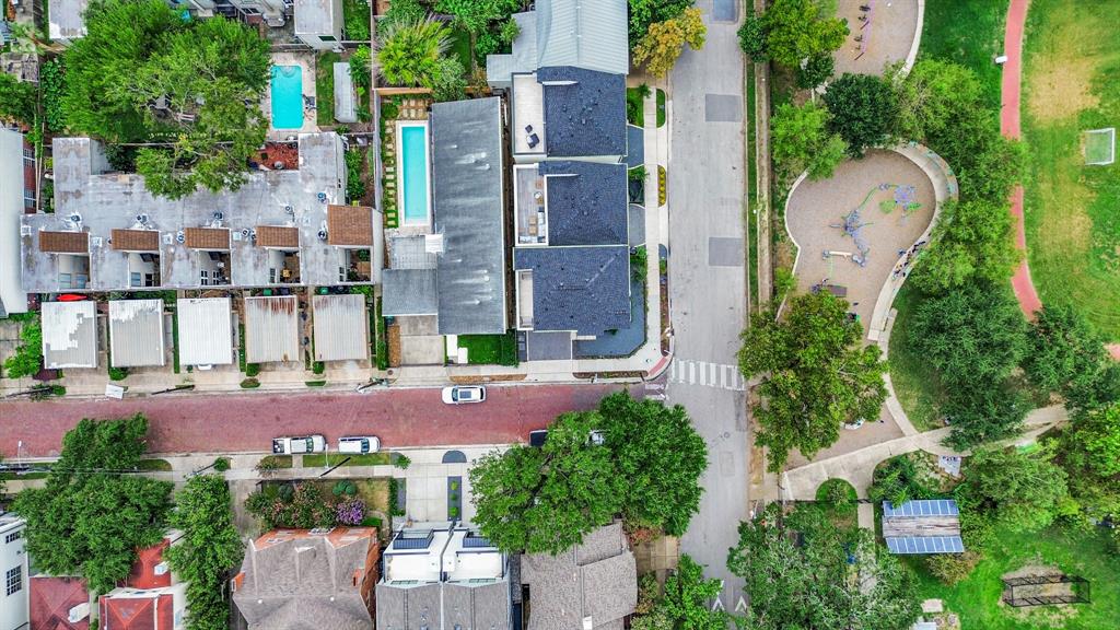 2303 Yupon Street, Houston, Texas image 8