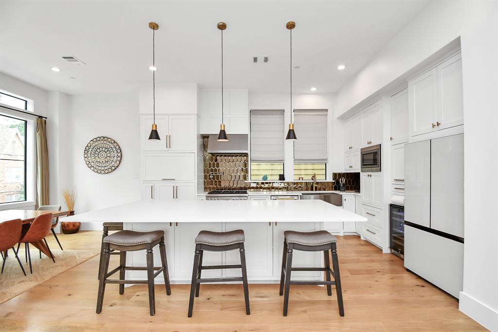 2303 Yupon Street, Houston, Texas image 18