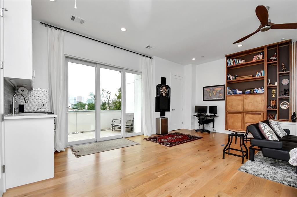 2303 Yupon Street, Houston, Texas image 40