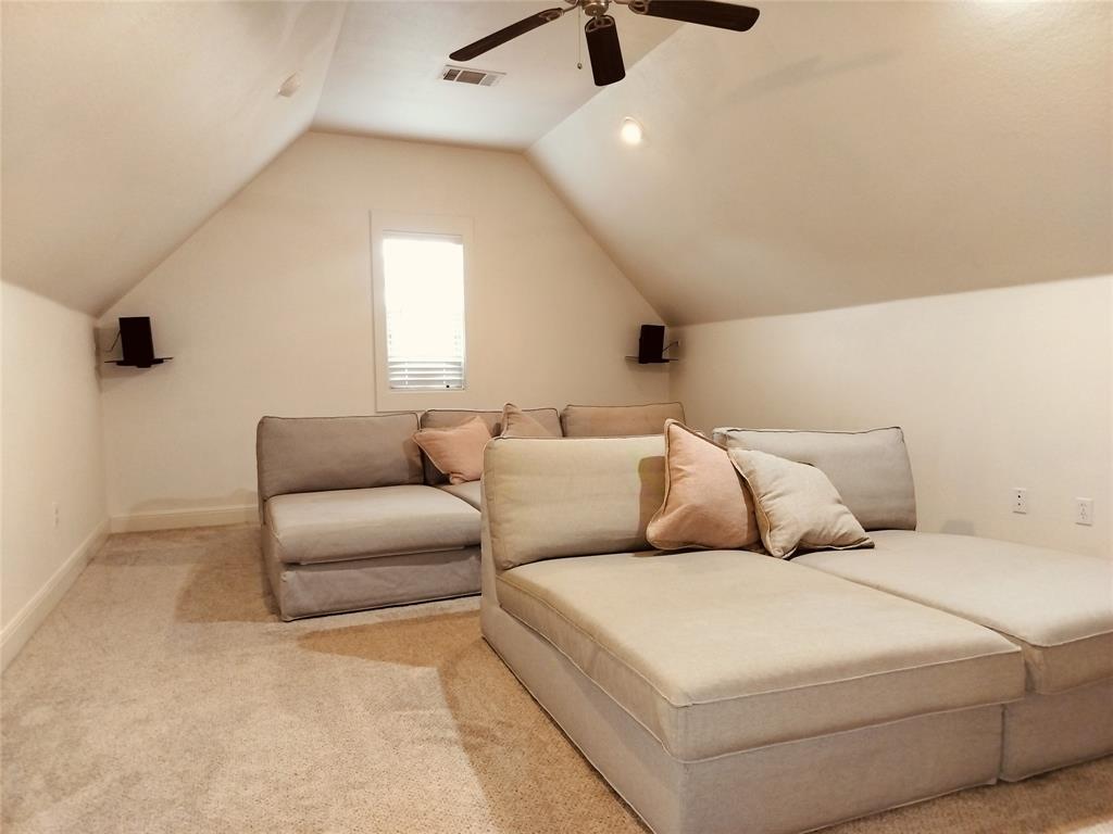 127 Augusta Drive, Woodcreek, Texas image 34