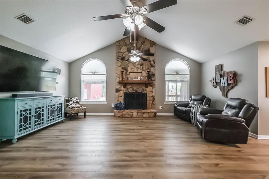 10706 N H Street, La Porte, Texas image 14