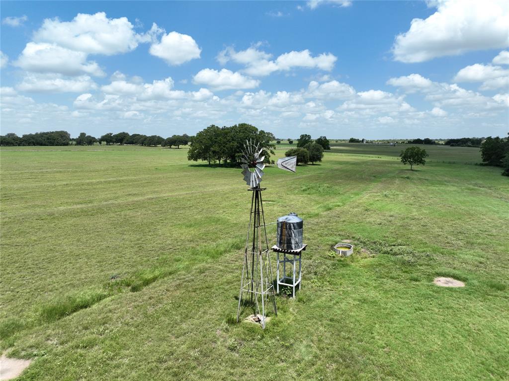 193 Cr 261, Moulton, Texas image 9