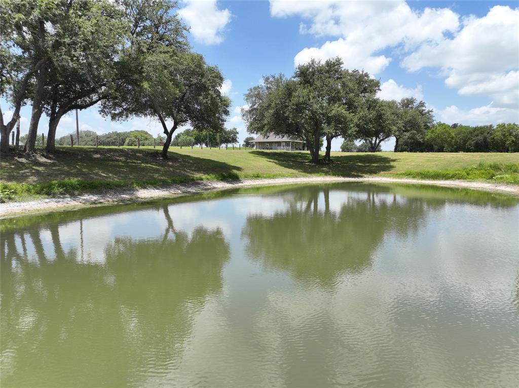193 Cr 261, Moulton, Texas image 11