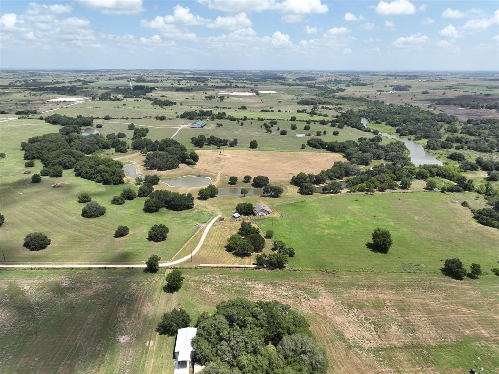 193 Cr 261, Moulton, Texas image 7