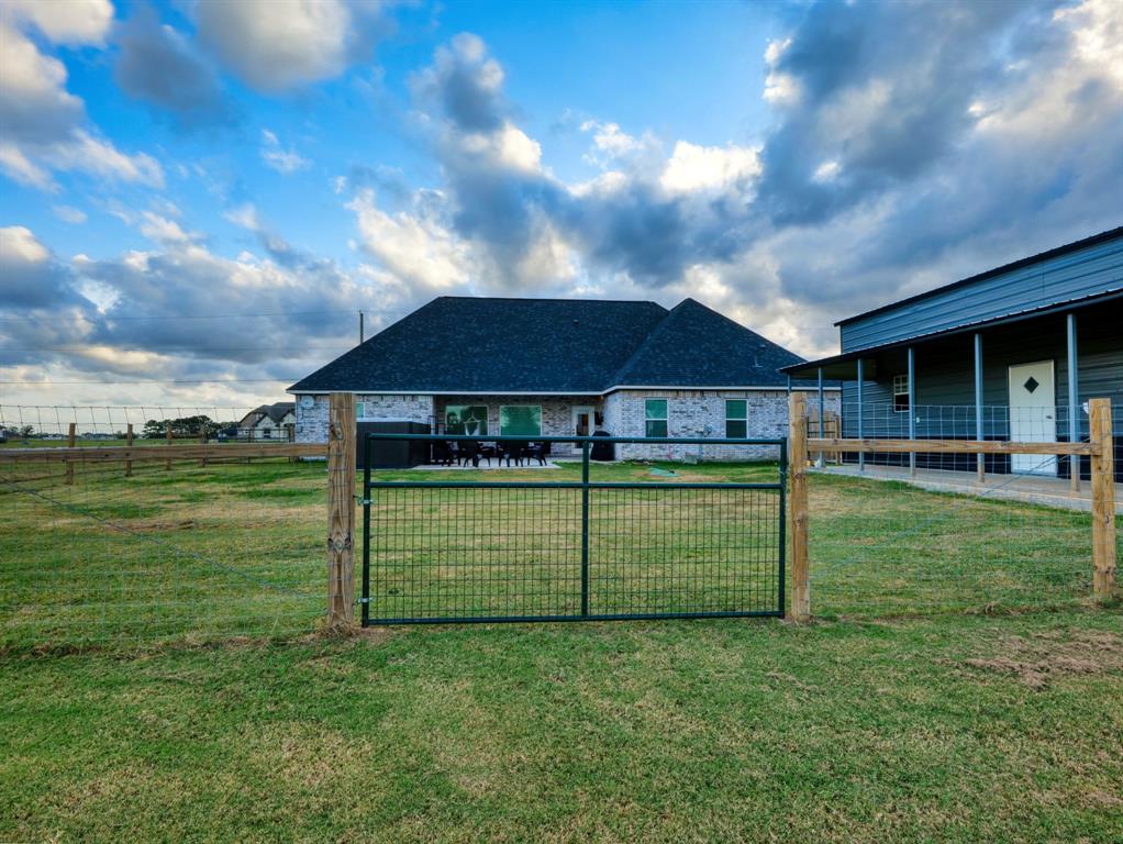 520 Angus Trail, Angleton, Texas image 39