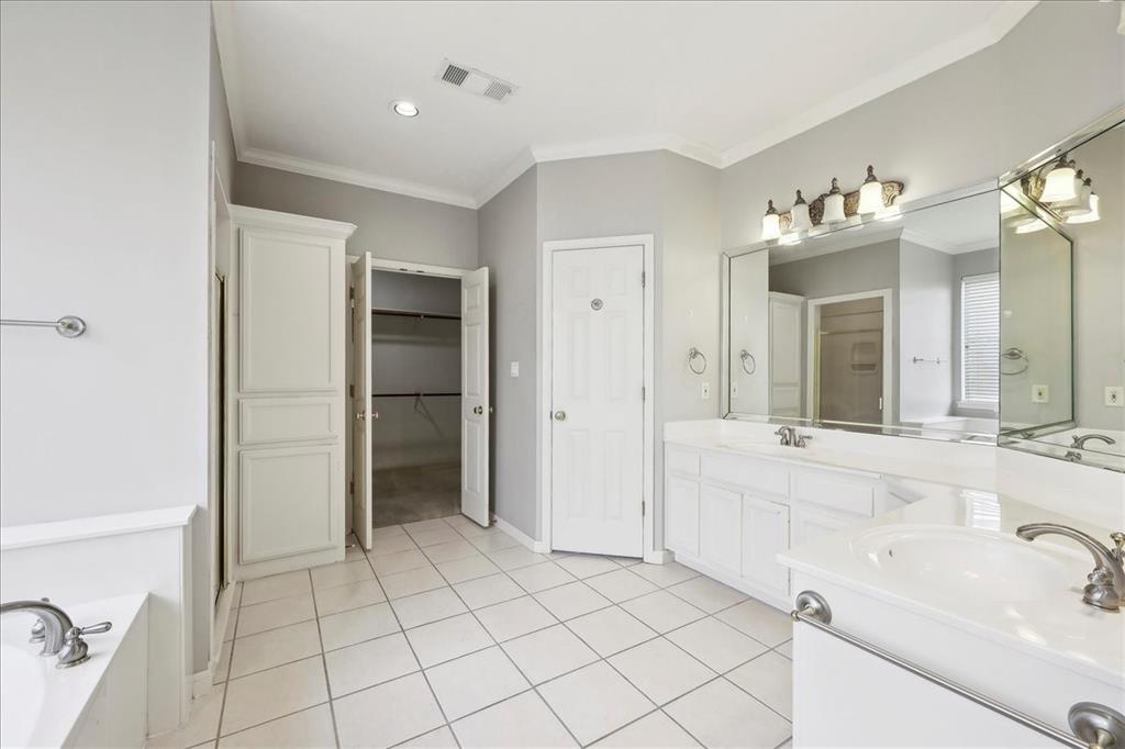 6180 Gracemount Lane, Beaumont, Texas image 16