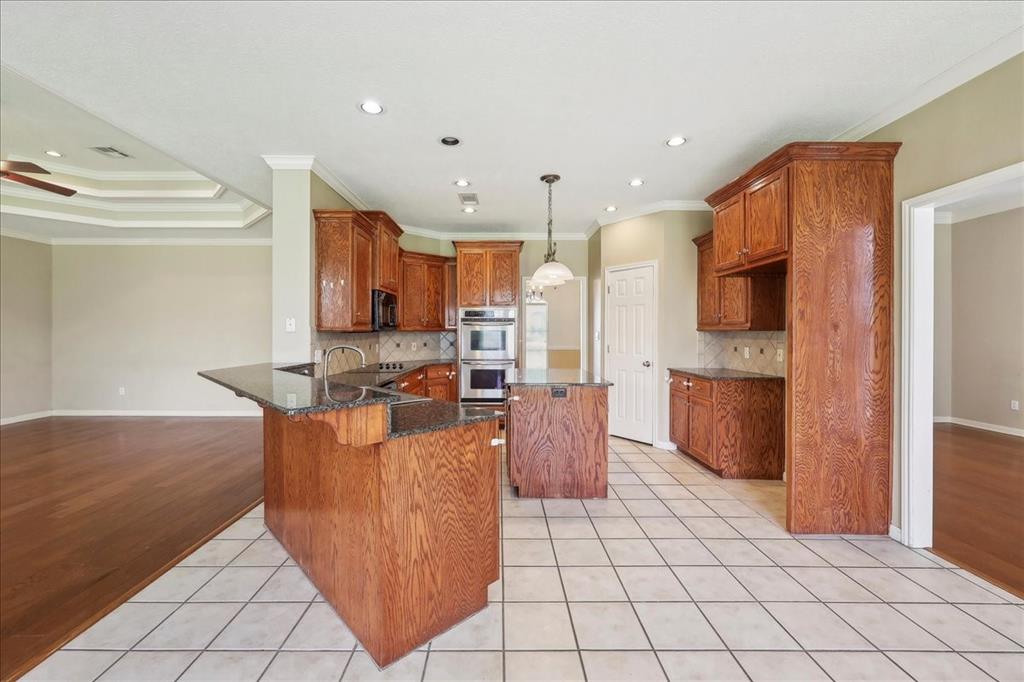 6180 Gracemount Lane, Beaumont, Texas image 12