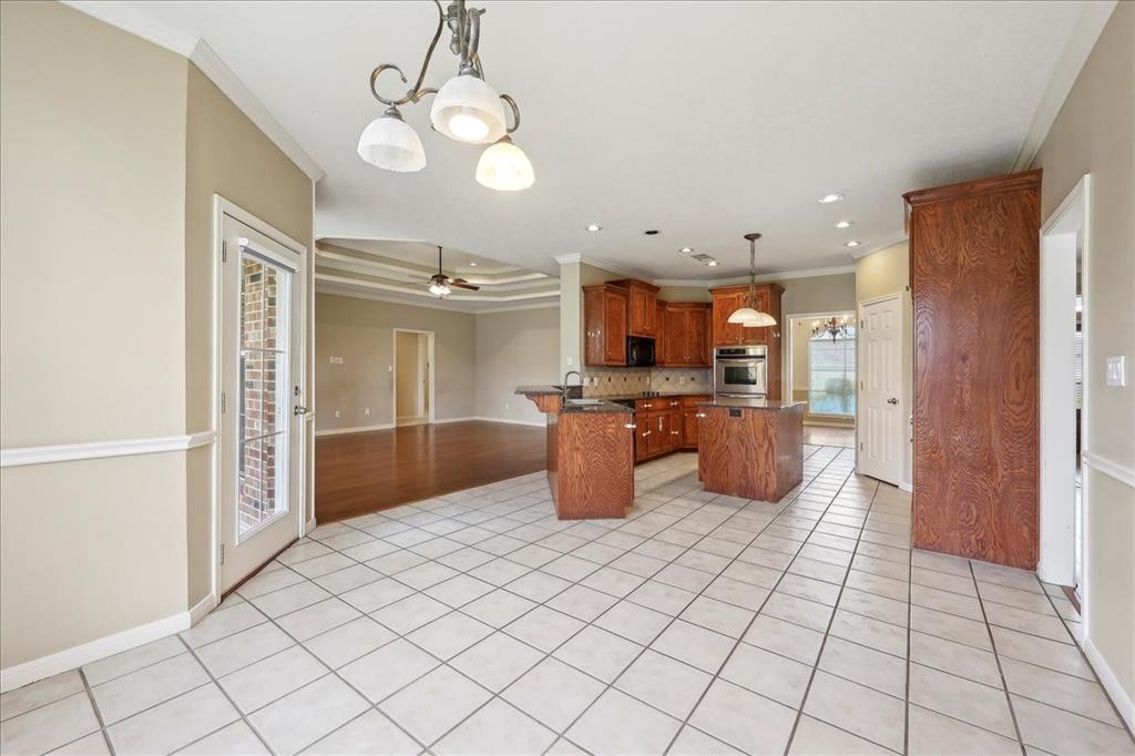 6180 Gracemount Lane, Beaumont, Texas image 11