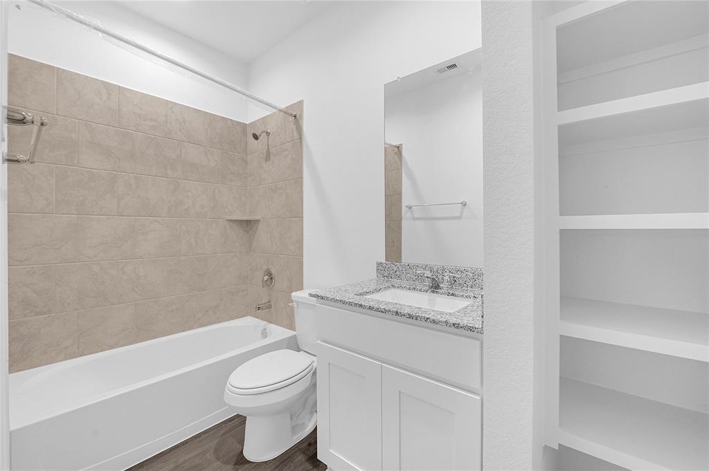 30807 Khepri Court, Fulshear, Texas image 8