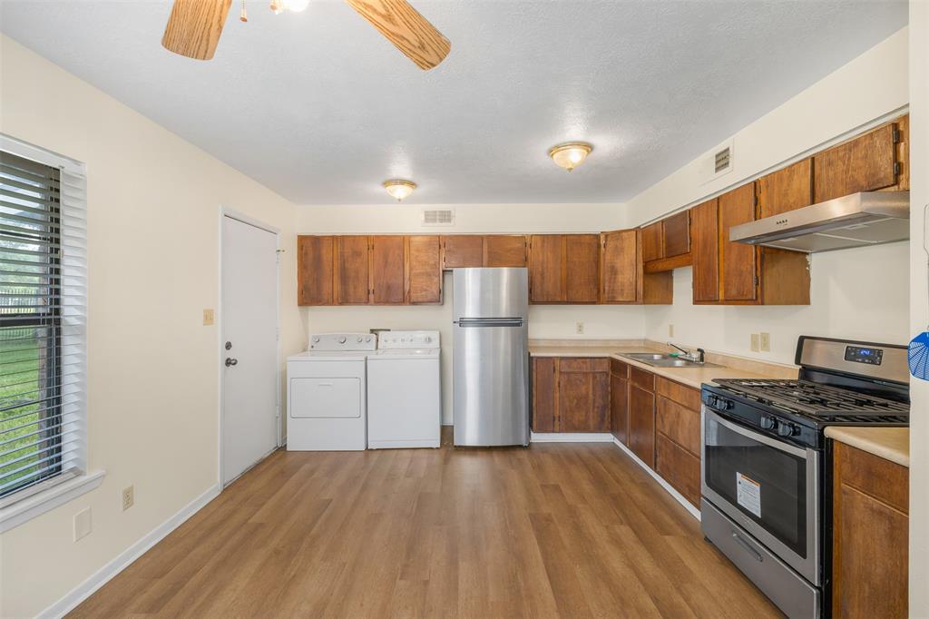 906 W 3rd Street, Hearne, Texas image 17