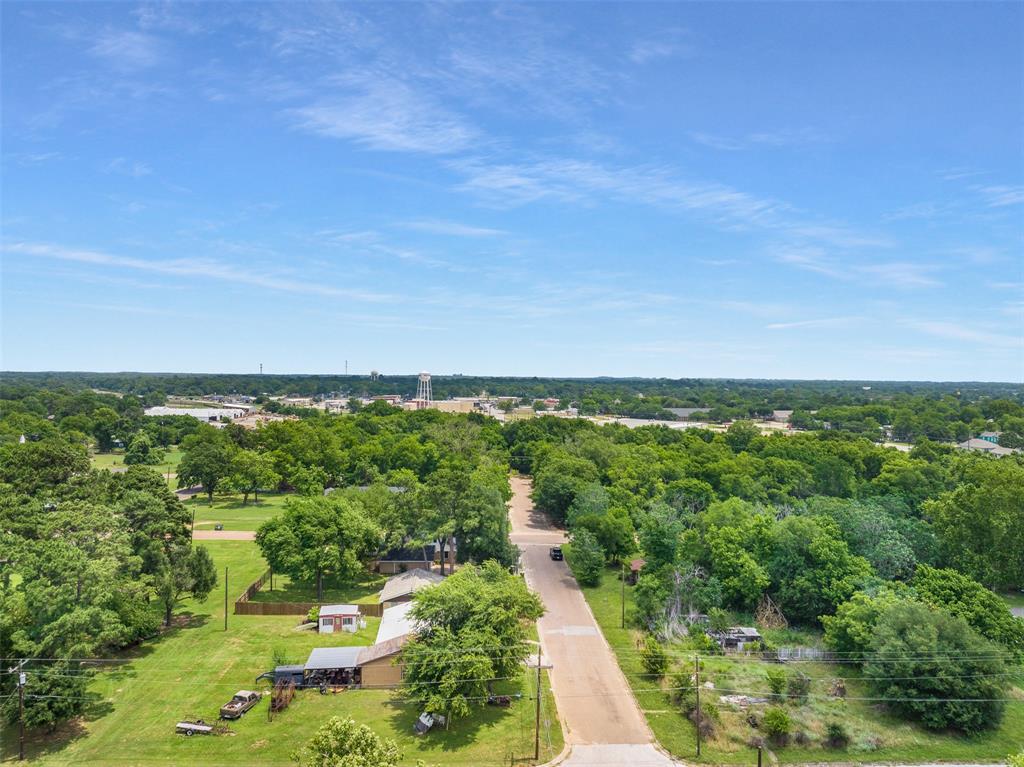 906 W 3rd Street, Hearne, Texas image 9