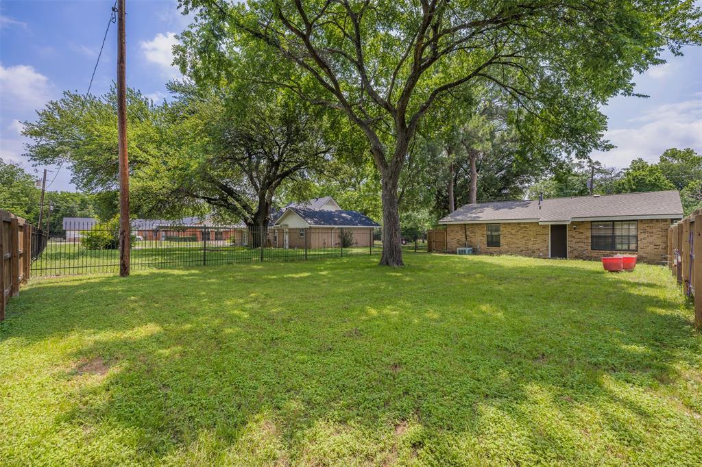 906 W 3rd Street, Hearne, Texas image 4