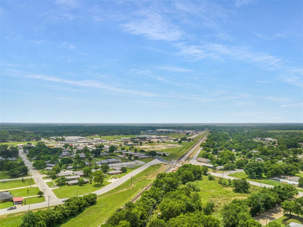 906 W 3rd Street, Hearne, Texas image 7