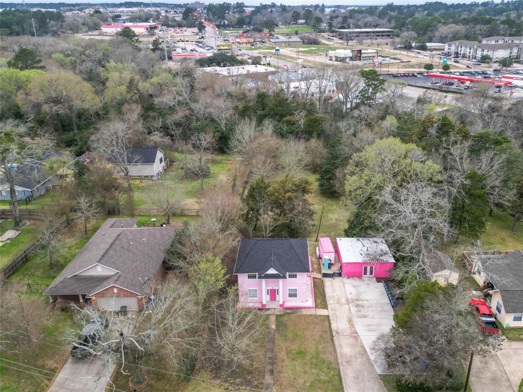 1406 Avenue Q, Huntsville, Texas image 4