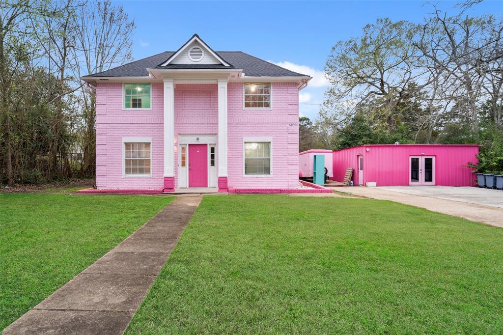 1406 Avenue Q, Huntsville, Texas image 2