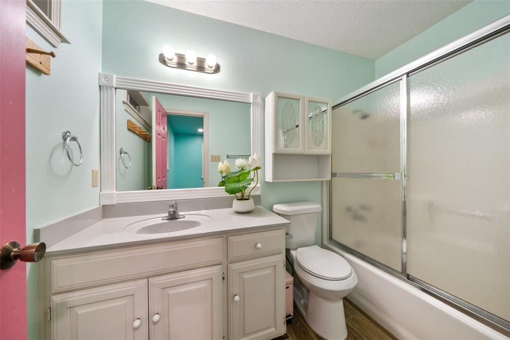 1406 Avenue Q, Huntsville, Texas image 25