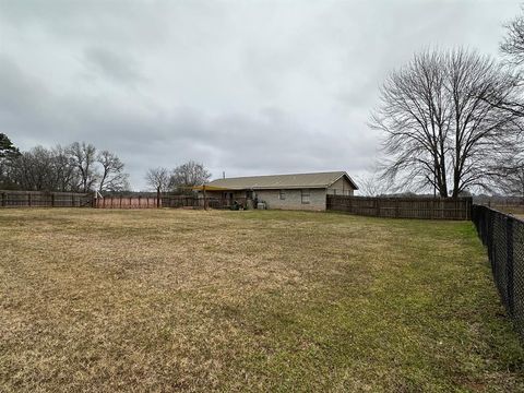 A home in Crockett