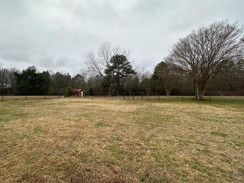 A home in Crockett