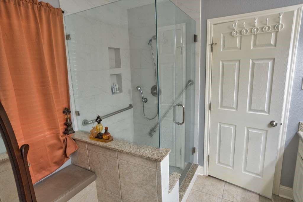 103 Robin Trail, Richwood, Texas image 18