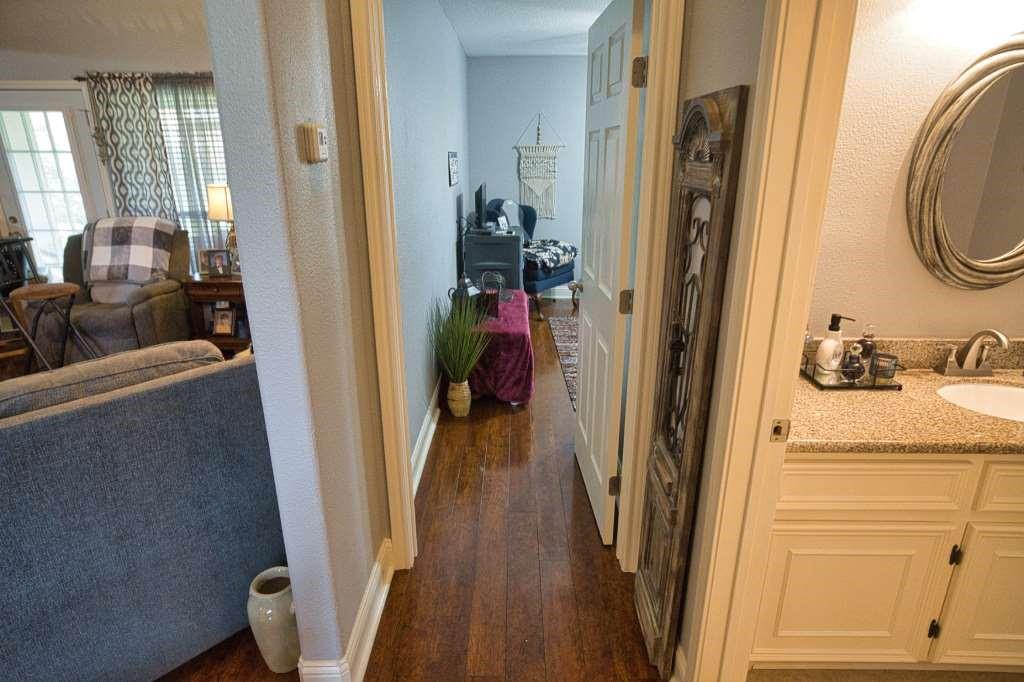 103 Robin Trail, Richwood, Texas image 13