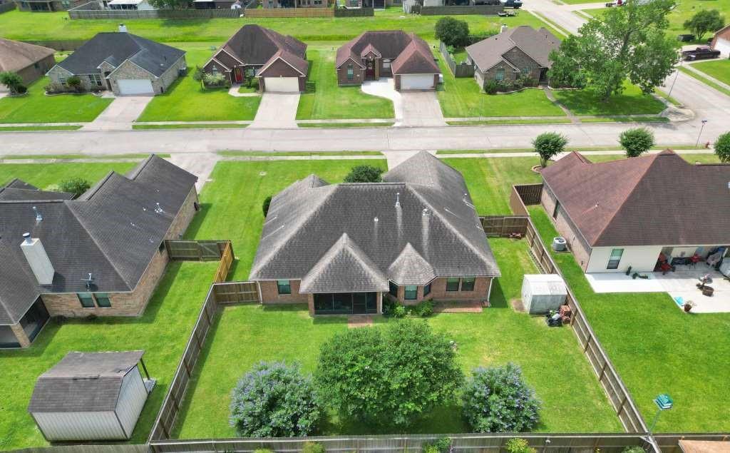 103 Robin Trail, Richwood, Texas image 25