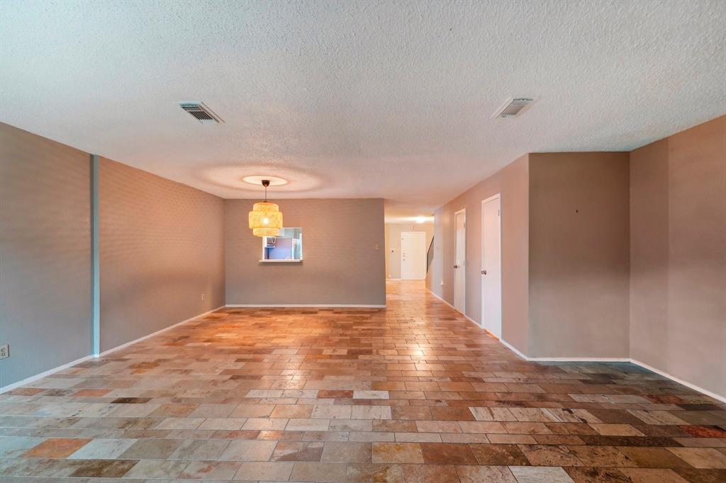 15353 Falmouth Avenue #2, Houston, Texas image 9