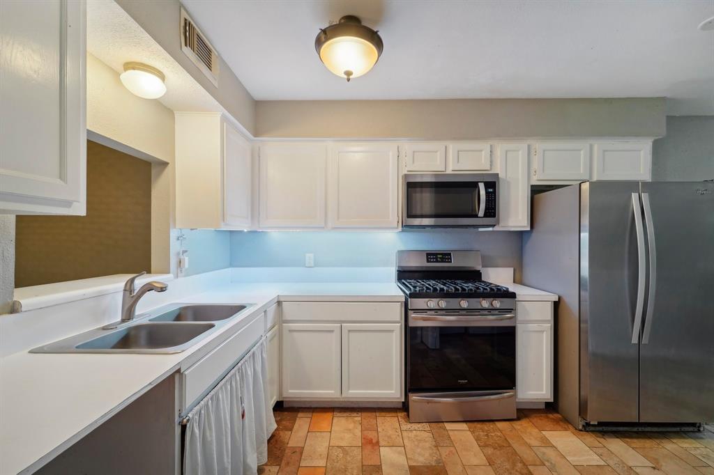 15353 Falmouth Avenue #2, Houston, Texas image 10